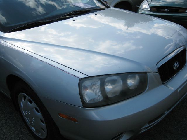 2001 Hyundai Elantra FWD 4dr Sport