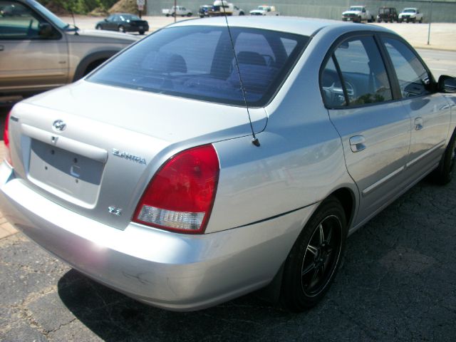 2001 Hyundai Elantra FWD 4dr Sport