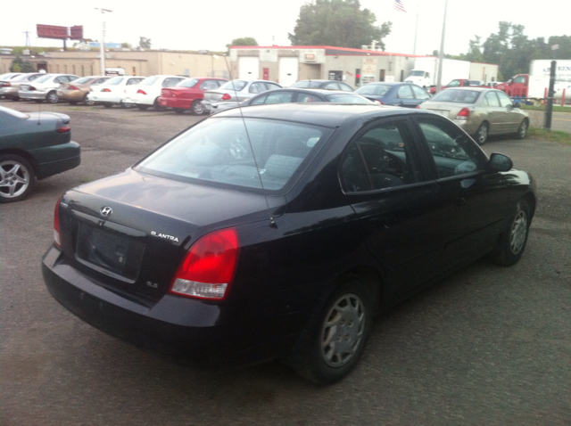 2002 Hyundai Elantra FWD 4dr Sport