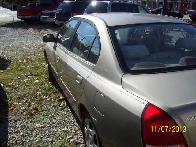 2002 Hyundai Elantra FWD 4dr Sport