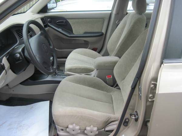 2002 Hyundai Elantra FWD 4dr Sport