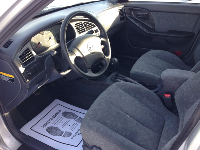 2002 Hyundai Elantra FWD 4dr Sport