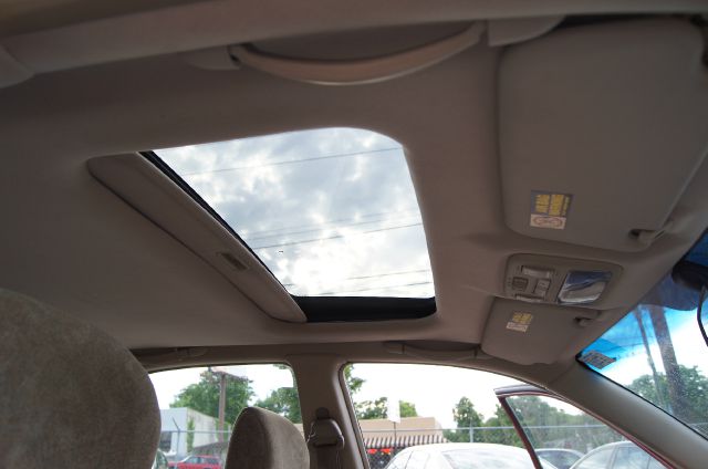 2002 Hyundai Elantra FWD 4dr Sport