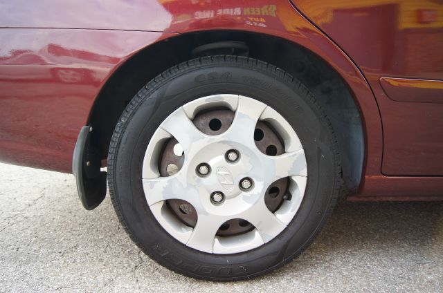 2002 Hyundai Elantra FWD 4dr Sport