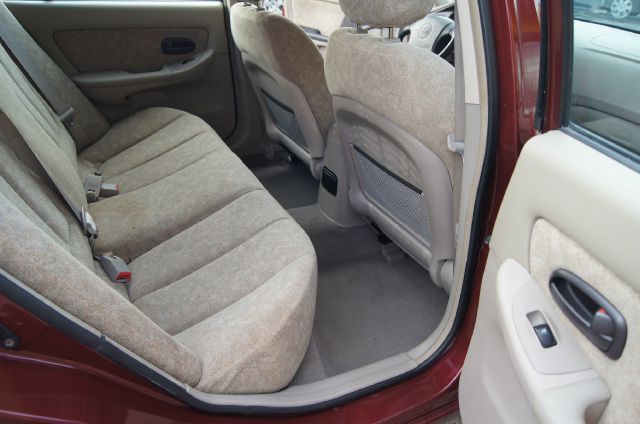 2002 Hyundai Elantra FWD 4dr Sport