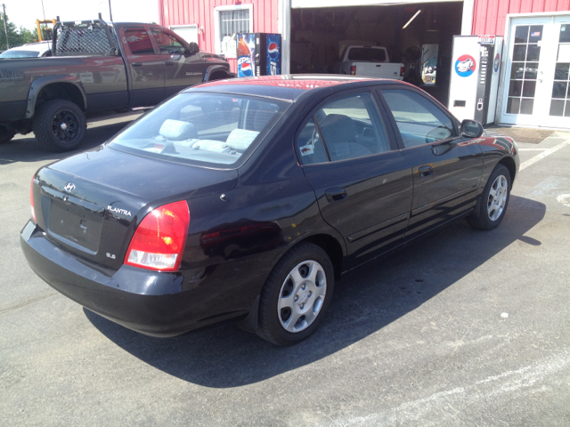 2002 Hyundai Elantra FWD 4dr Sport