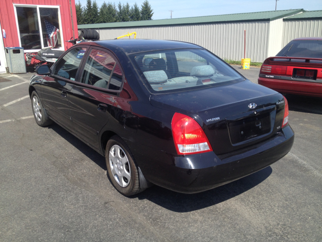 2002 Hyundai Elantra FWD 4dr Sport
