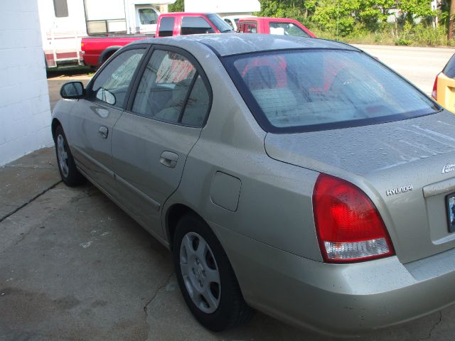 2002 Hyundai Elantra FWD 4dr Sport