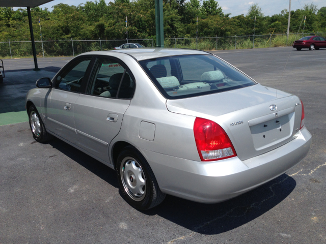 2002 Hyundai Elantra FWD 4dr Sport
