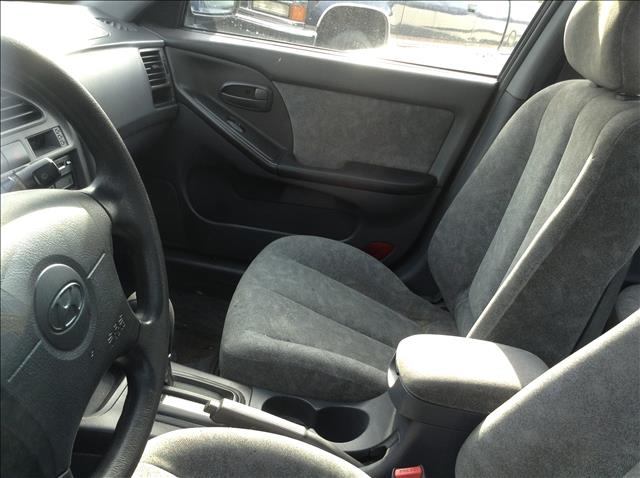 2002 Hyundai Elantra FWD 4dr Sport