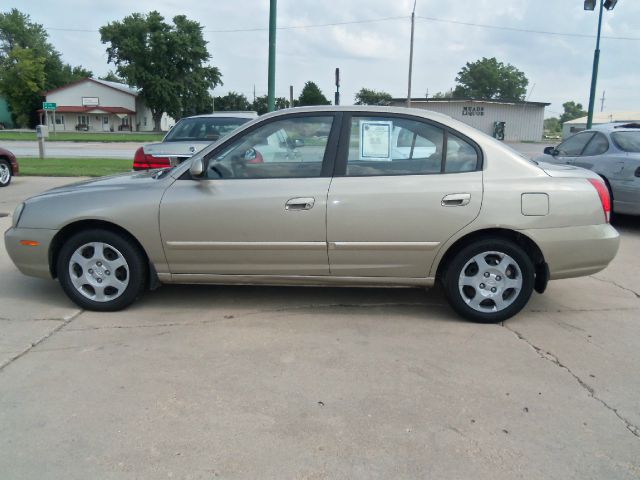 2002 Hyundai Elantra FWD 4dr Sport