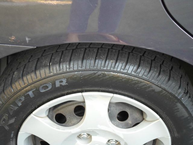 2002 Hyundai Elantra FWD 4dr Sport