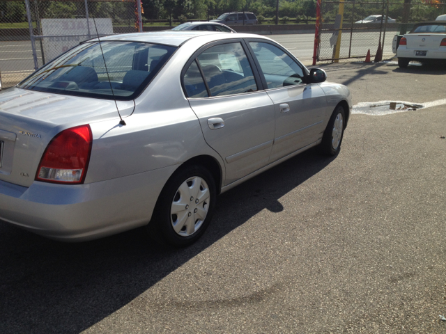 2002 Hyundai Elantra FWD 4dr Sport