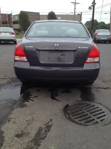 2003 Hyundai Elantra FWD 4dr Sport