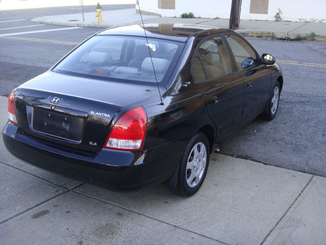 2003 Hyundai Elantra FWD 4dr Sport