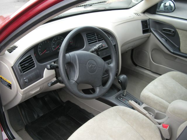 2003 Hyundai Elantra FWD 4dr Sport
