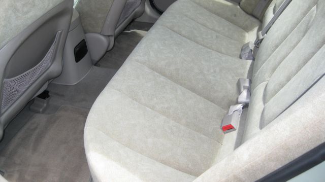 2003 Hyundai Elantra FWD 4dr Sport