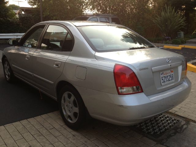 2003 Hyundai Elantra FWD 4dr Sport