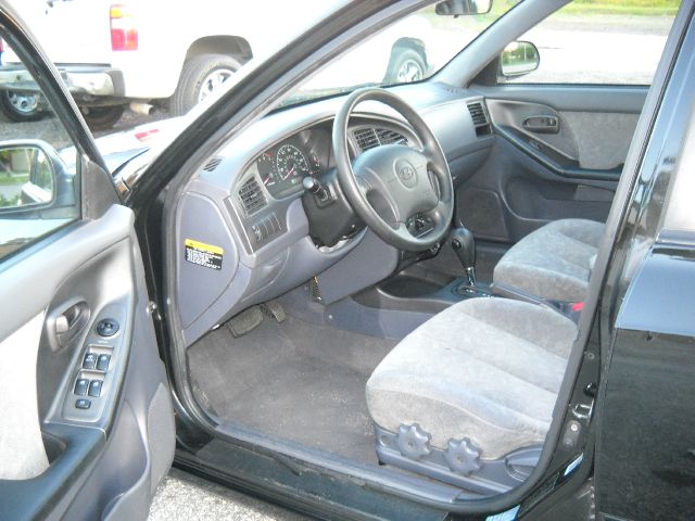 2003 Hyundai Elantra FWD 4dr Sport