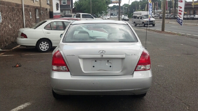 2003 Hyundai Elantra FWD 4dr Sport