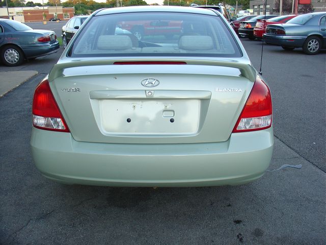 2003 Hyundai Elantra FWD 4dr Sport