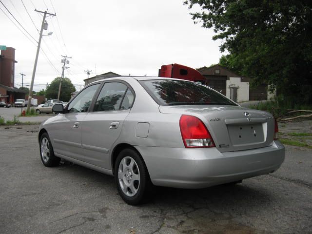 2003 Hyundai Elantra FWD 4dr Sport
