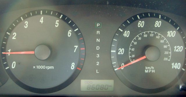 2004 Hyundai Elantra FWD 4dr Sport