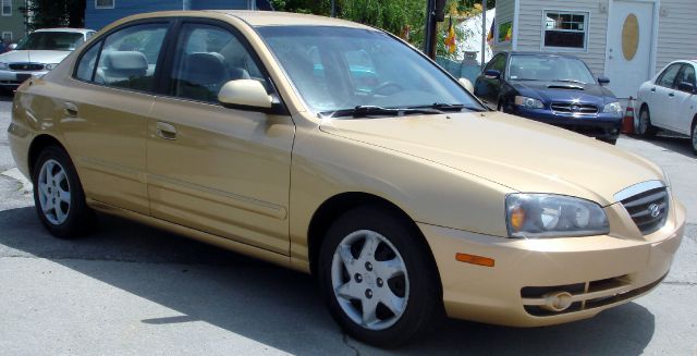2004 Hyundai Elantra FWD 4dr Sport