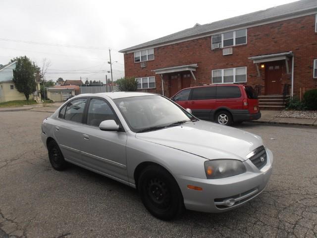 2004 Hyundai Elantra FWD 4dr Sport