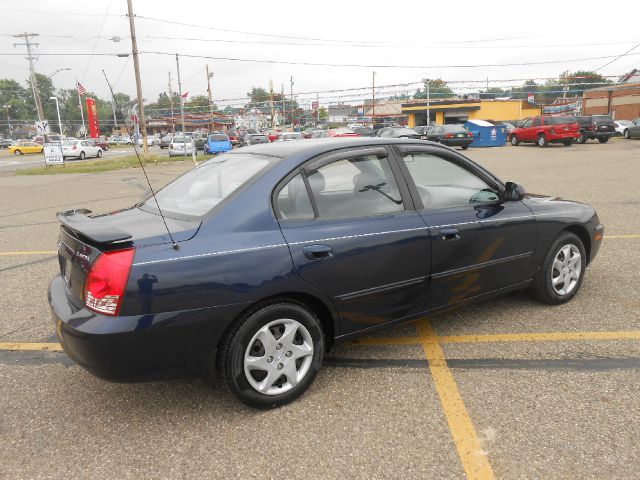 2004 Hyundai Elantra FWD 4dr Sport