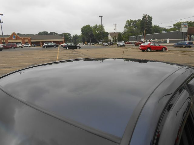 2004 Hyundai Elantra FWD 4dr Sport