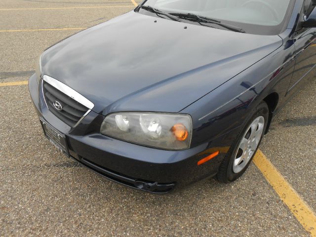 2004 Hyundai Elantra FWD 4dr Sport