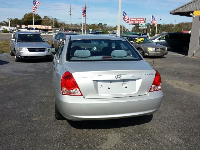 2004 Hyundai Elantra FWD 4dr Sport