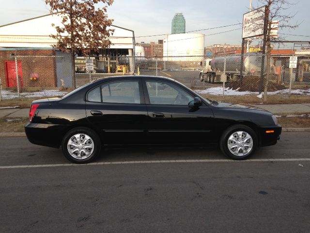 2004 Hyundai Elantra FWD 4dr Sport