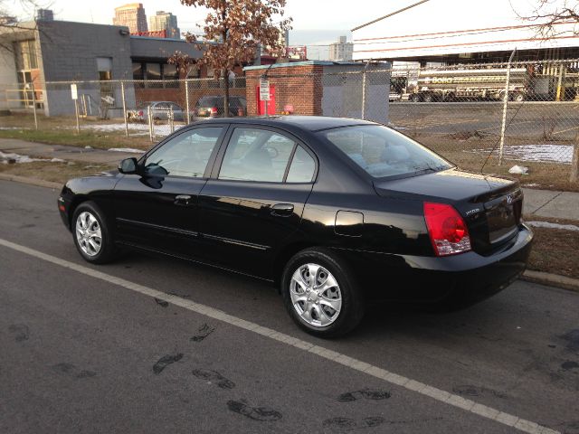 2004 Hyundai Elantra FWD 4dr Sport