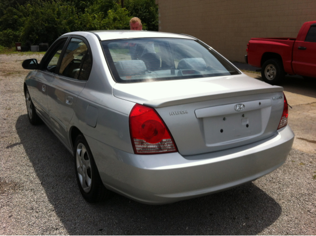 2004 Hyundai Elantra Low Price