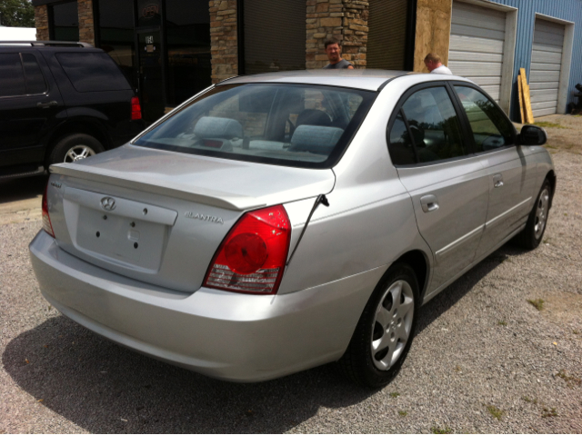 2004 Hyundai Elantra Low Price