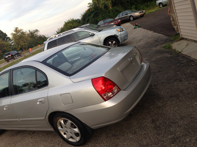 2004 Hyundai Elantra FWD 4dr Sport