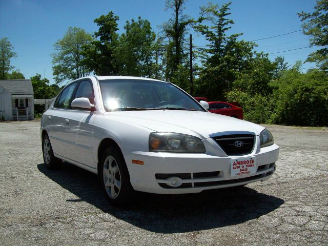 2004 Hyundai Elantra FWD 4dr Sport