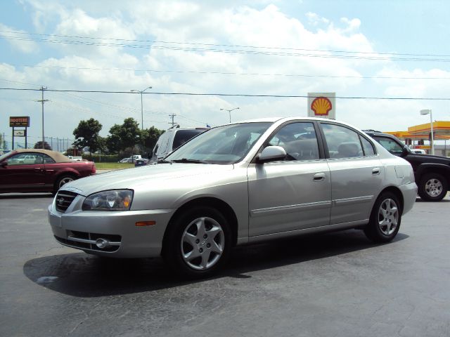 2004 Hyundai Elantra FWD 4dr Sport