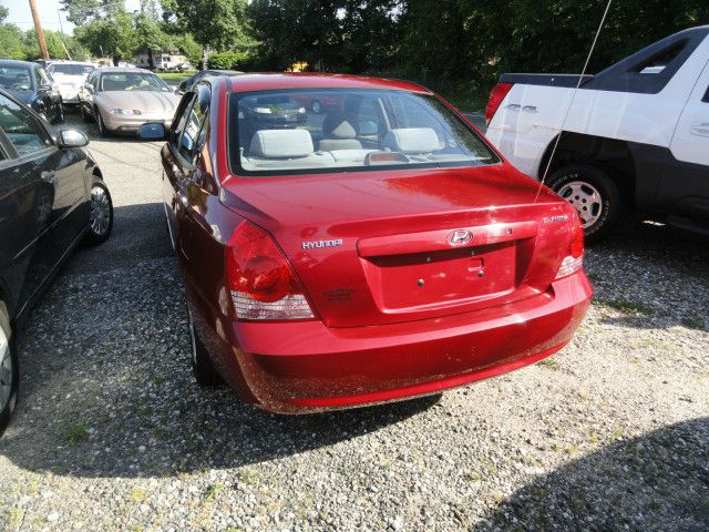 2004 Hyundai Elantra FWD 4dr Sport