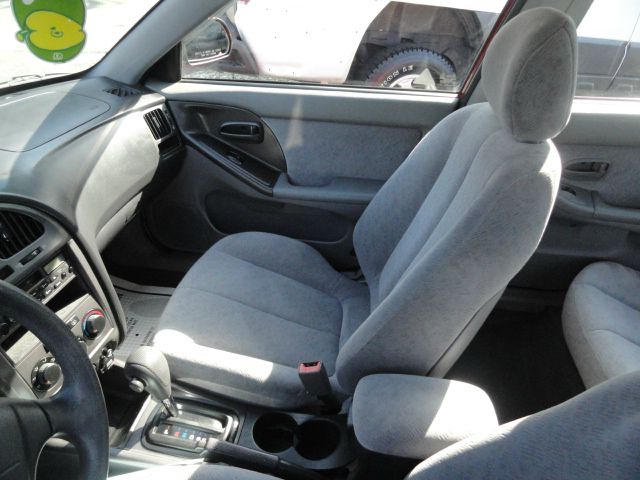 2004 Hyundai Elantra FWD 4dr Sport