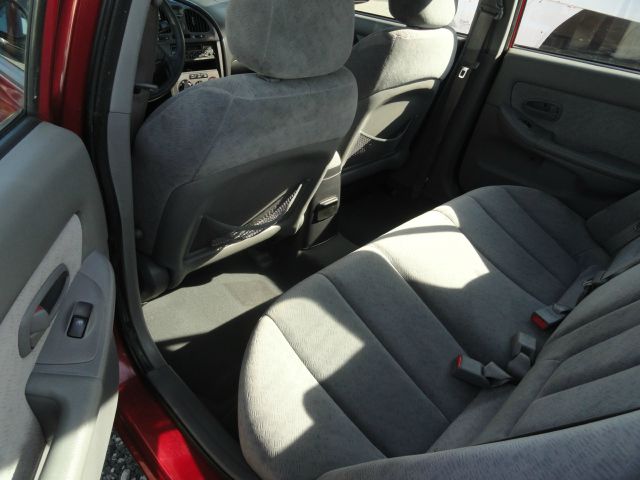 2004 Hyundai Elantra FWD 4dr Sport
