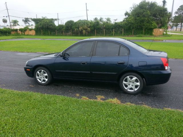 2004 Hyundai Elantra FWD 4dr Sport