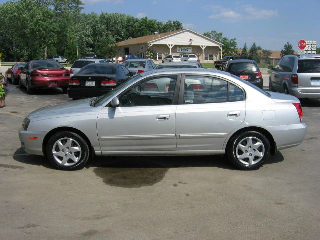 2004 Hyundai Elantra FWD 4dr Sport