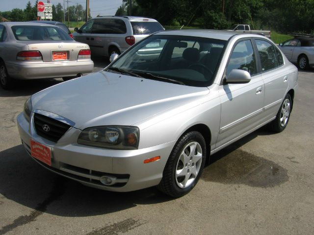 2004 Hyundai Elantra FWD 4dr Sport
