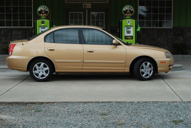2004 Hyundai Elantra FWD 4dr Sport