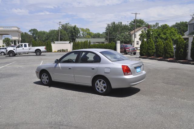 2004 Hyundai Elantra Low Price