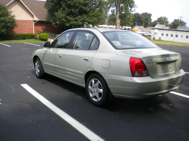 2004 Hyundai Elantra FWD 4dr Sport