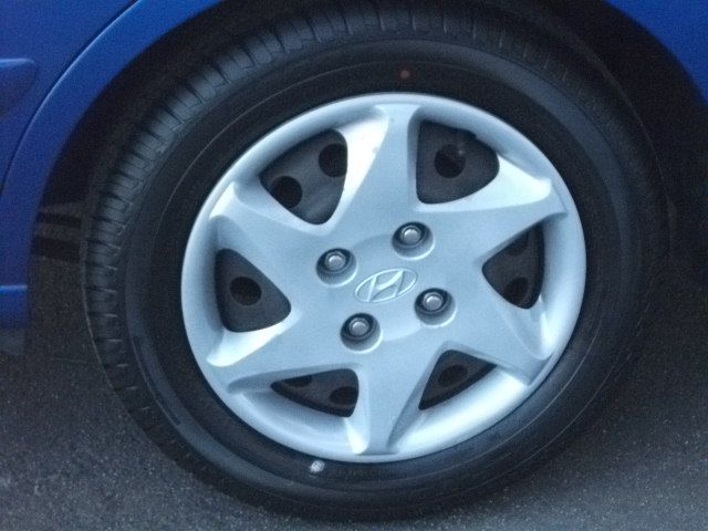 2004 Hyundai Elantra FWD 4dr Sport